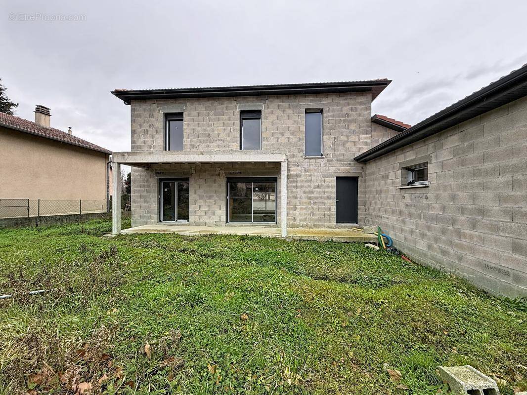 Maison à LOIRE-SUR-RHONE