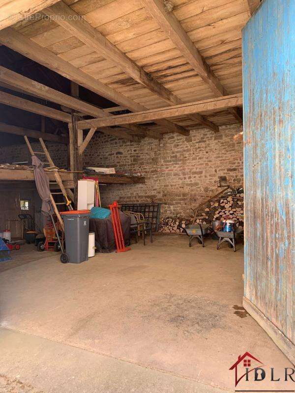 Maison à TERRE-NATALE