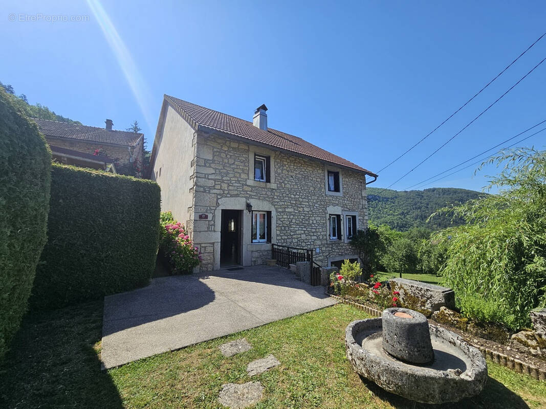 Maison à LECT