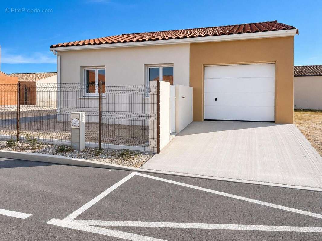 Photo 3 - Maison à NISSAN-LEZ-ENSERUNE
