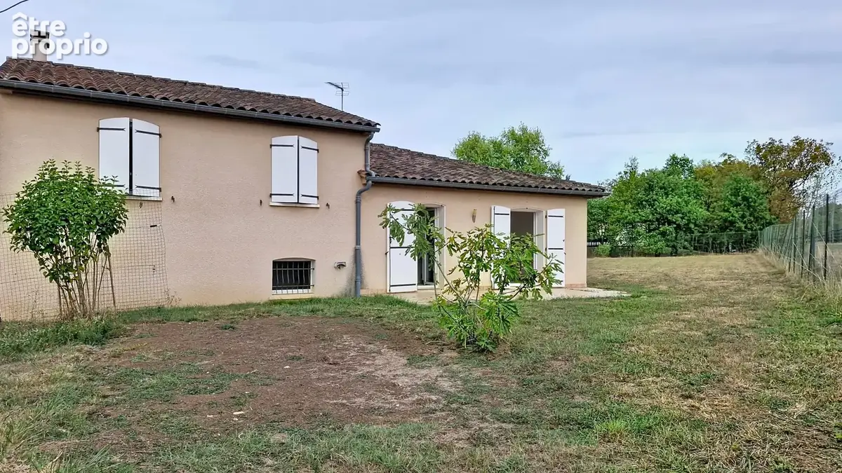 Maison 111 m² à Puygouzon  - photo 4