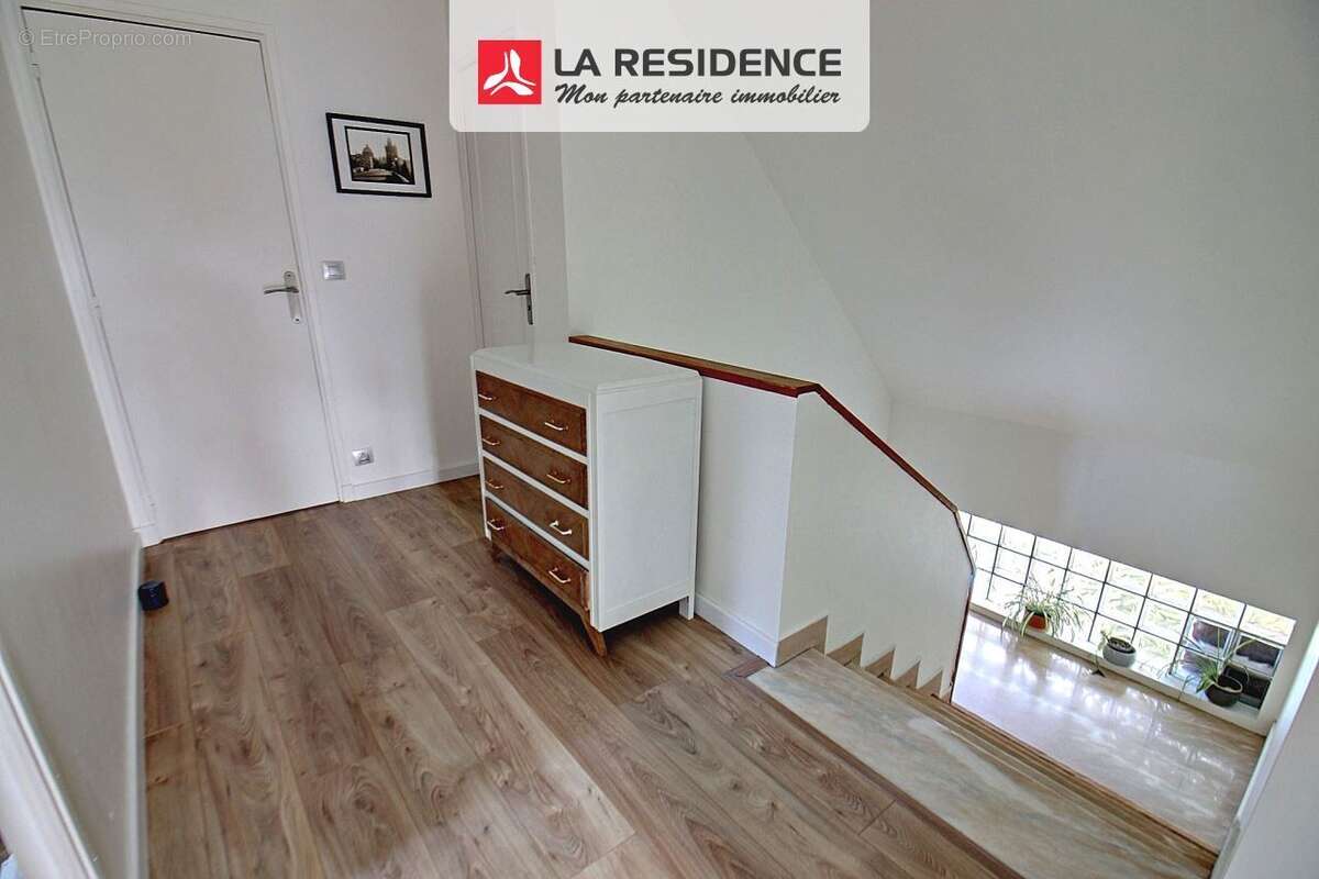 Maison à VAUX-SUR-SEINE