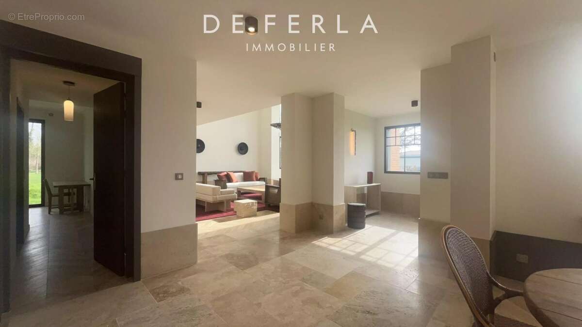 Maison à MAGNY-LE-HONGRE