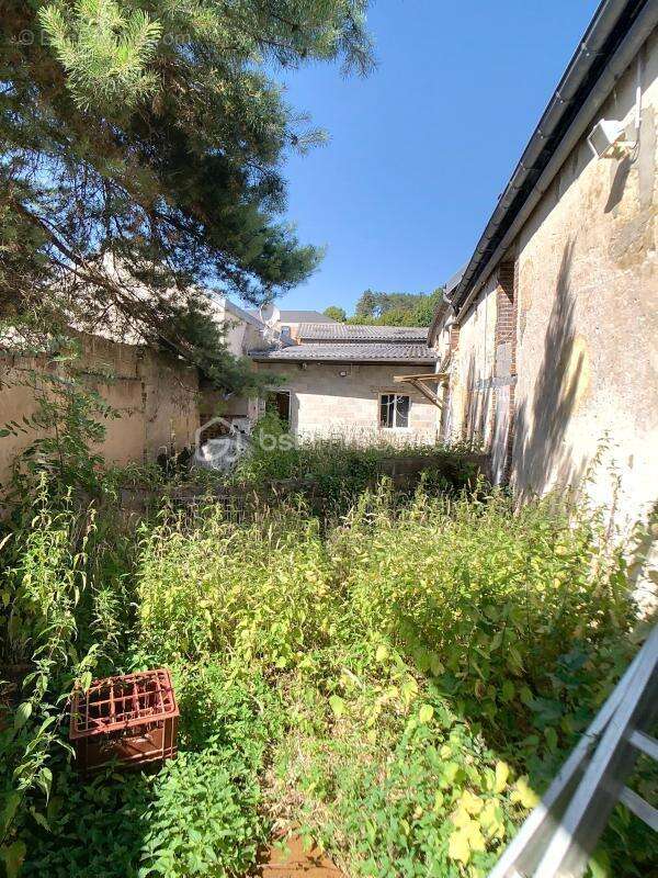 Appartement à CERISIERS