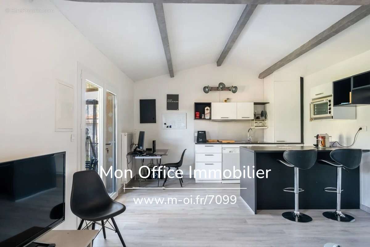 Référence : 7099-PAN - Appartement 2 pièces de 48 m² avec terrasse à Aix-en-Provence - photo 2
