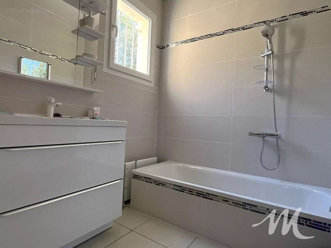 Grande propriete a vendre a tavernes avec 2 habitations piscine garage et terrain bucolique - photo 10