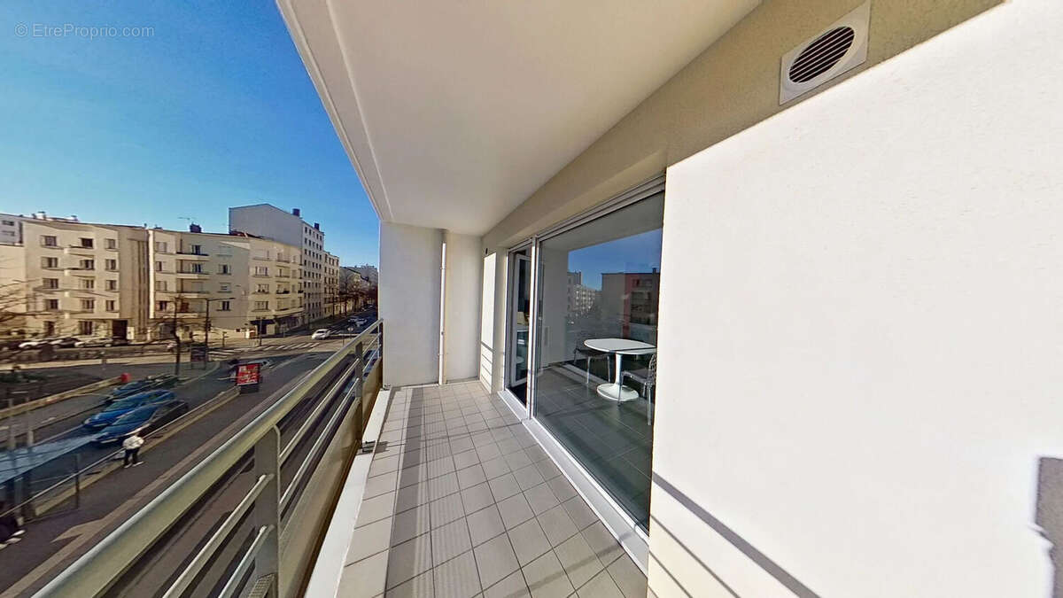 Appartement à LYON-8E