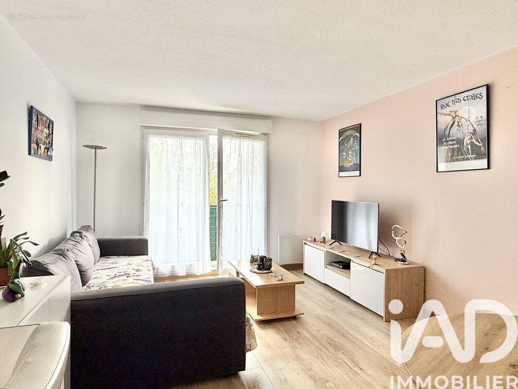 Photo 1 - Appartement à SAINTE-GENEVIEVE-DES-BOIS