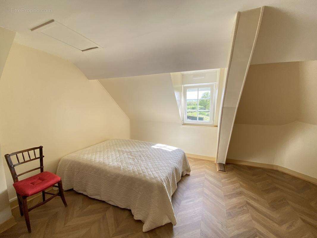 Maison à DAMVILLE
