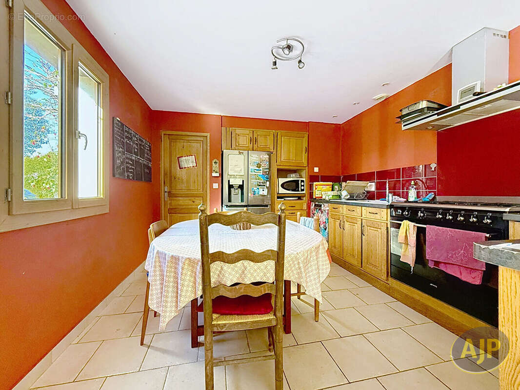 Maison Sainte-Pazanne 165 m2 - photo 3