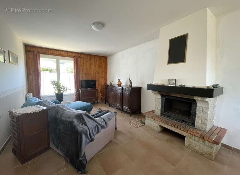 Maison à vendre DPE D à GUINGAMP  (22) - photo 7