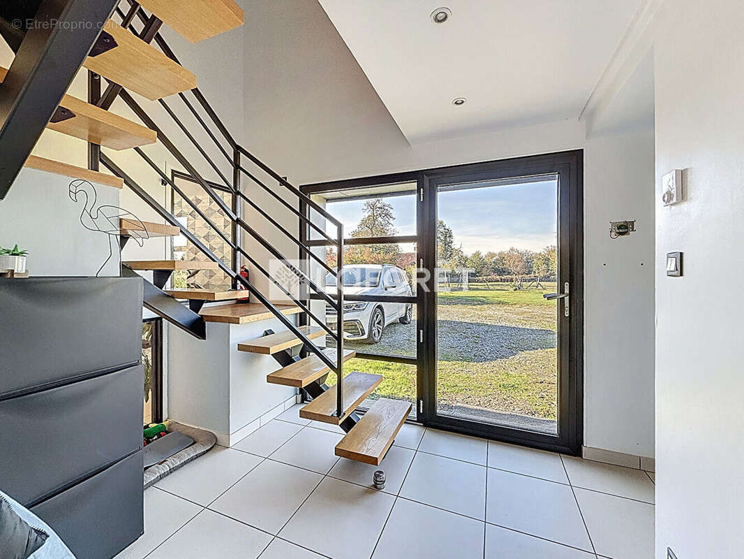 Maison à BELLOU-EN-HOULME