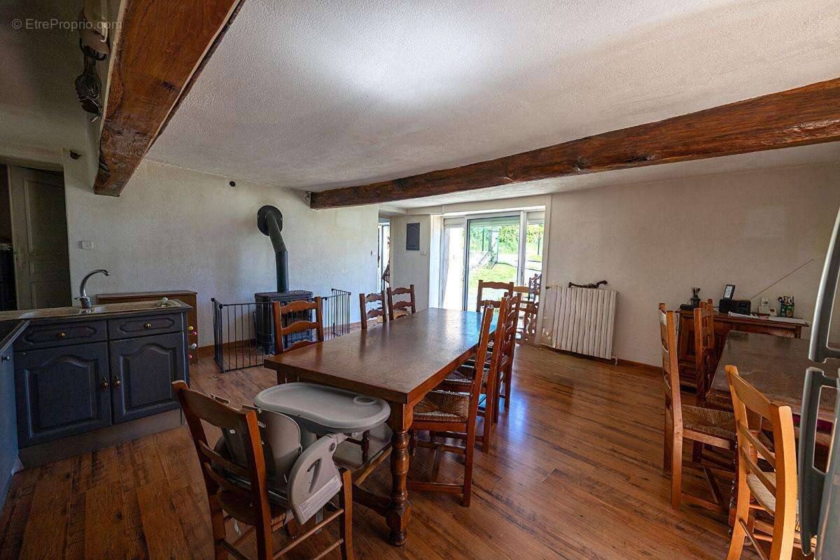 Maison à VIOLAY