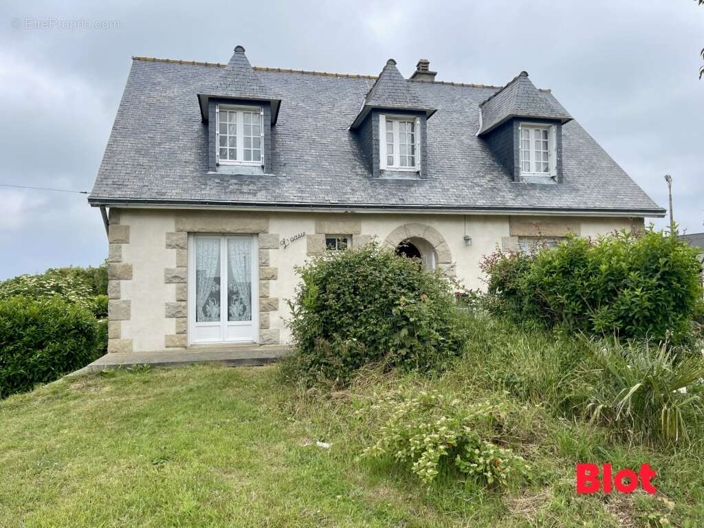 Maison à PLESSIX-BALISSON