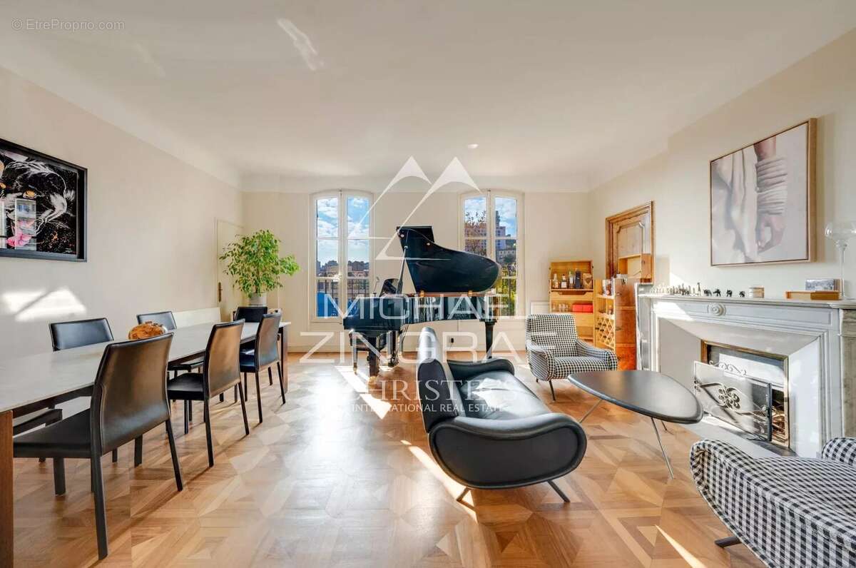 Appartement à MARSEILLE-6E