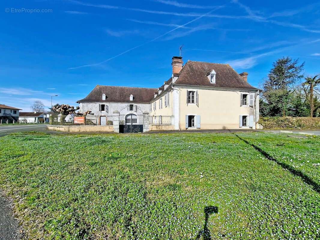 Maison à GUINARTHE-PARENTIES