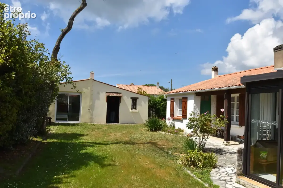 Ile d'Oléron, Maison à vendre 6 pièces SAINT PIERRE D'OLERON (17) 210 000€ - photo 3