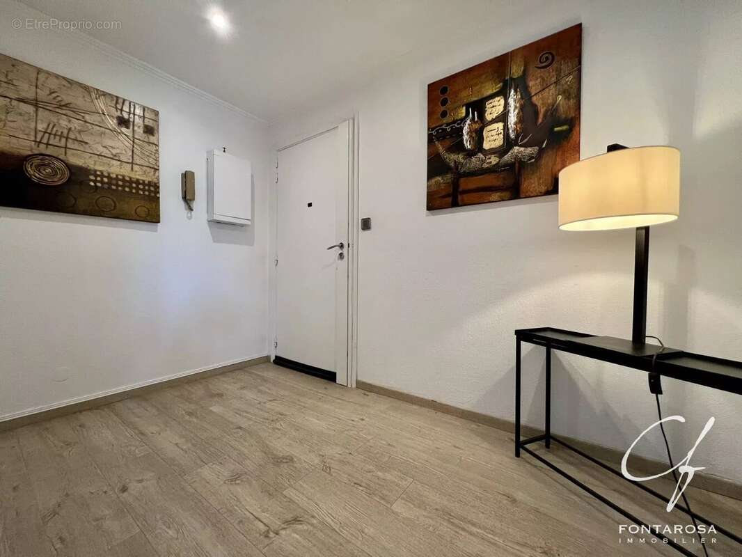 Appartement 3 pièces - FREJUS parking - photo 12