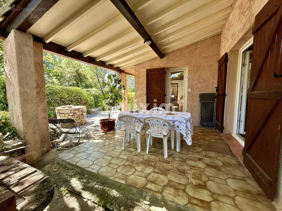 Maison à LORGUES
