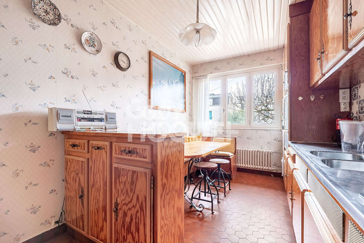 Maison à LA GARENNE-COLOMBES