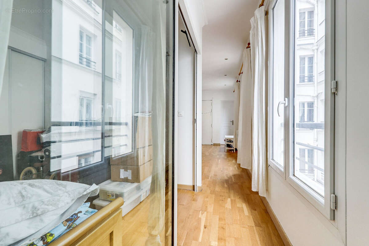 Appartement à PARIS-11E