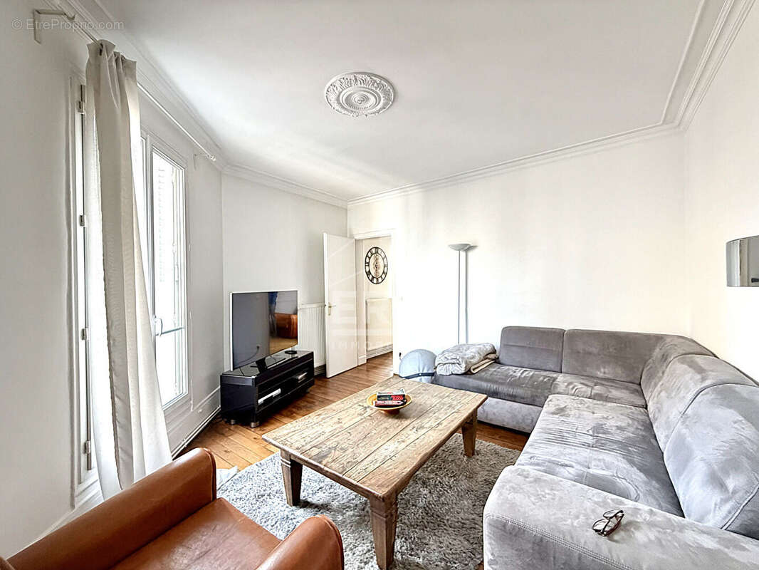 Appartement à LEVALLOIS-PERRET