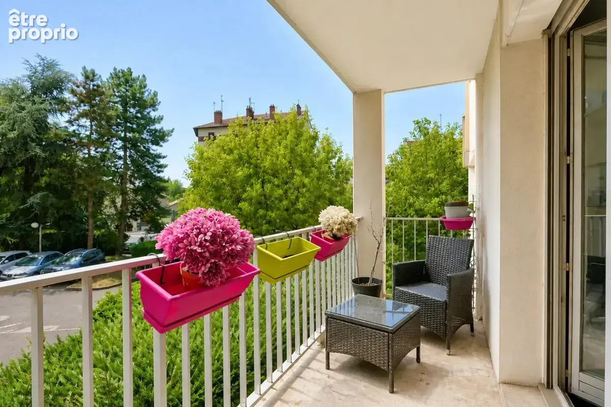 Appartement de 4 pièces de 98 m² à Villeurbanne - photo 5
