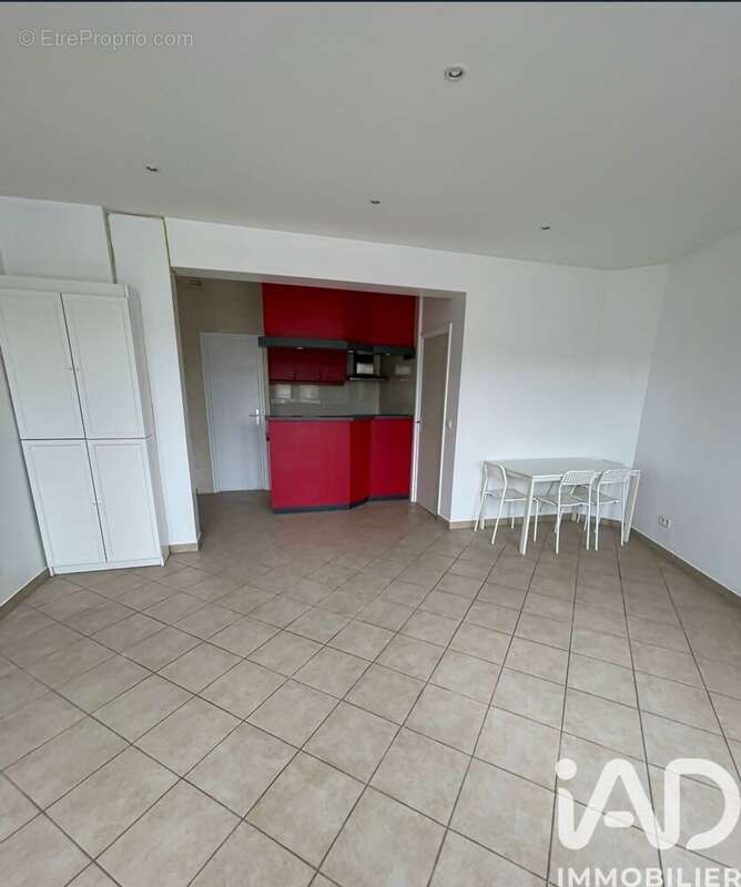 Photo 2 - Appartement à LES LILAS