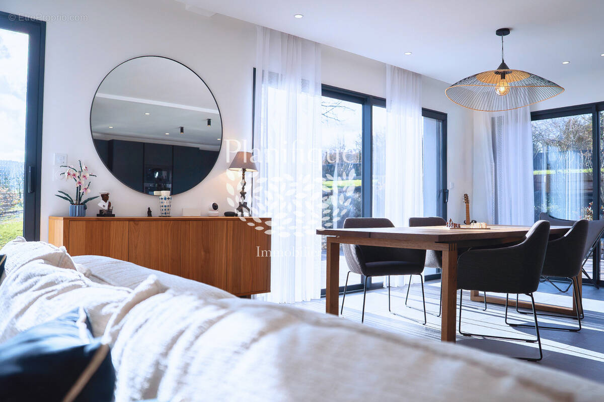 Maison à LA BALME-DE-SILLINGY