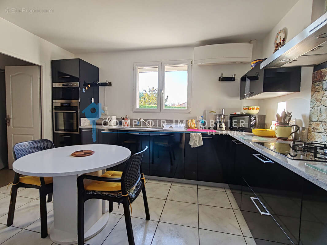 A VENDRE Maison de plain-pied 4 pièce + garage indépendant - photo 5
