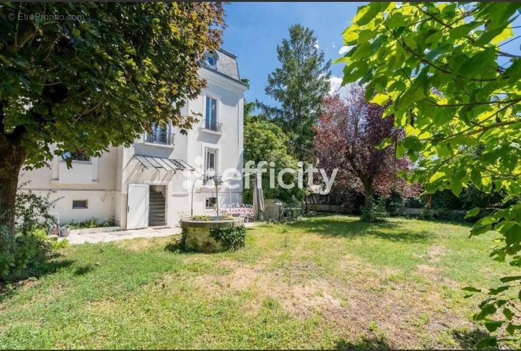 Maison 176 m² à Gagny  - photo 18