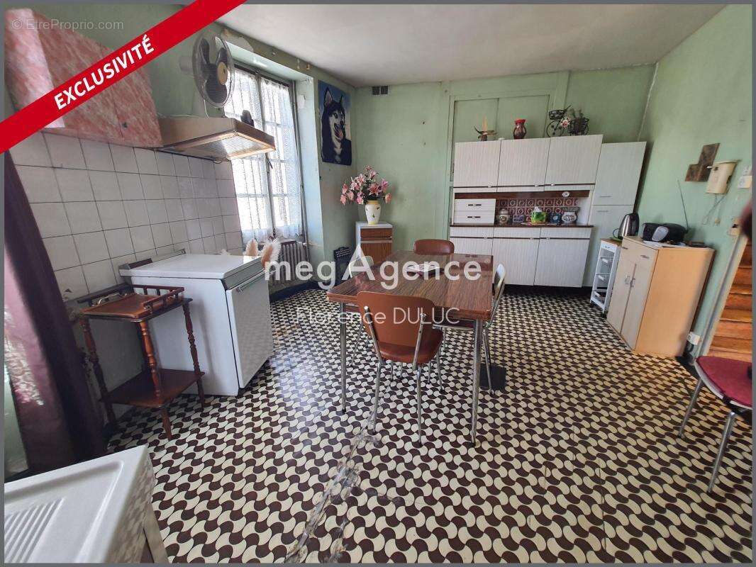 Appartement à SAINT-JEAN-D'ANGELY