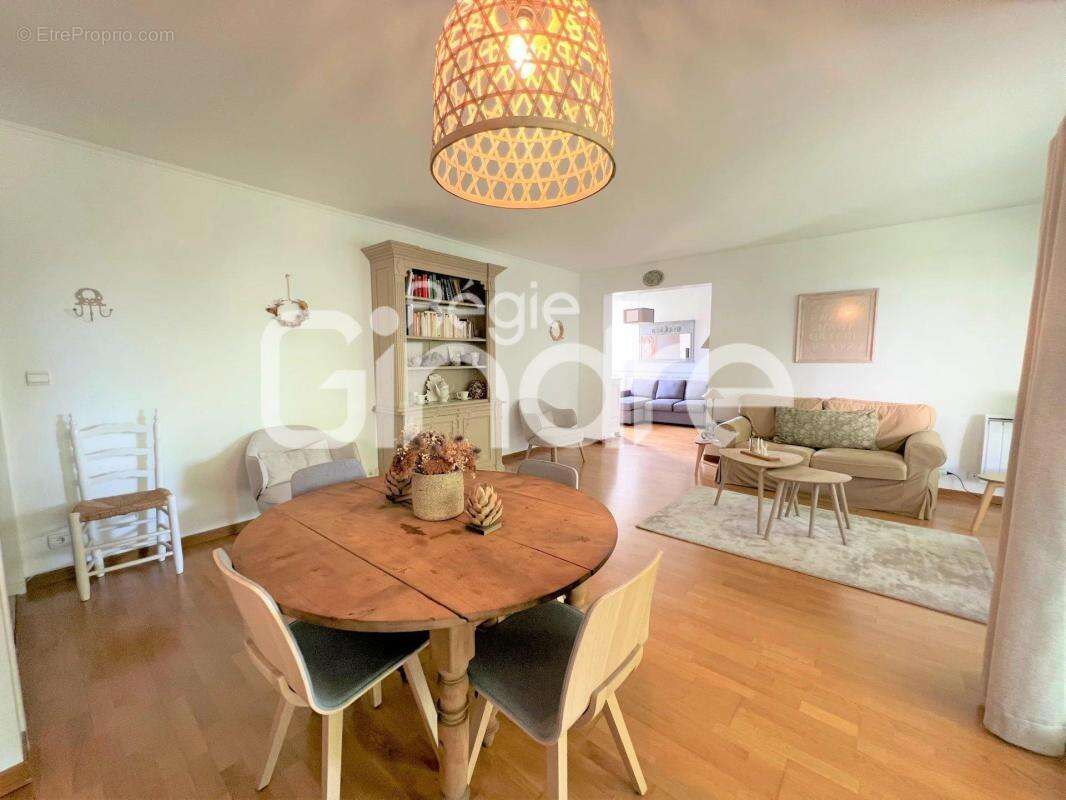 Appartement à LYON-9E