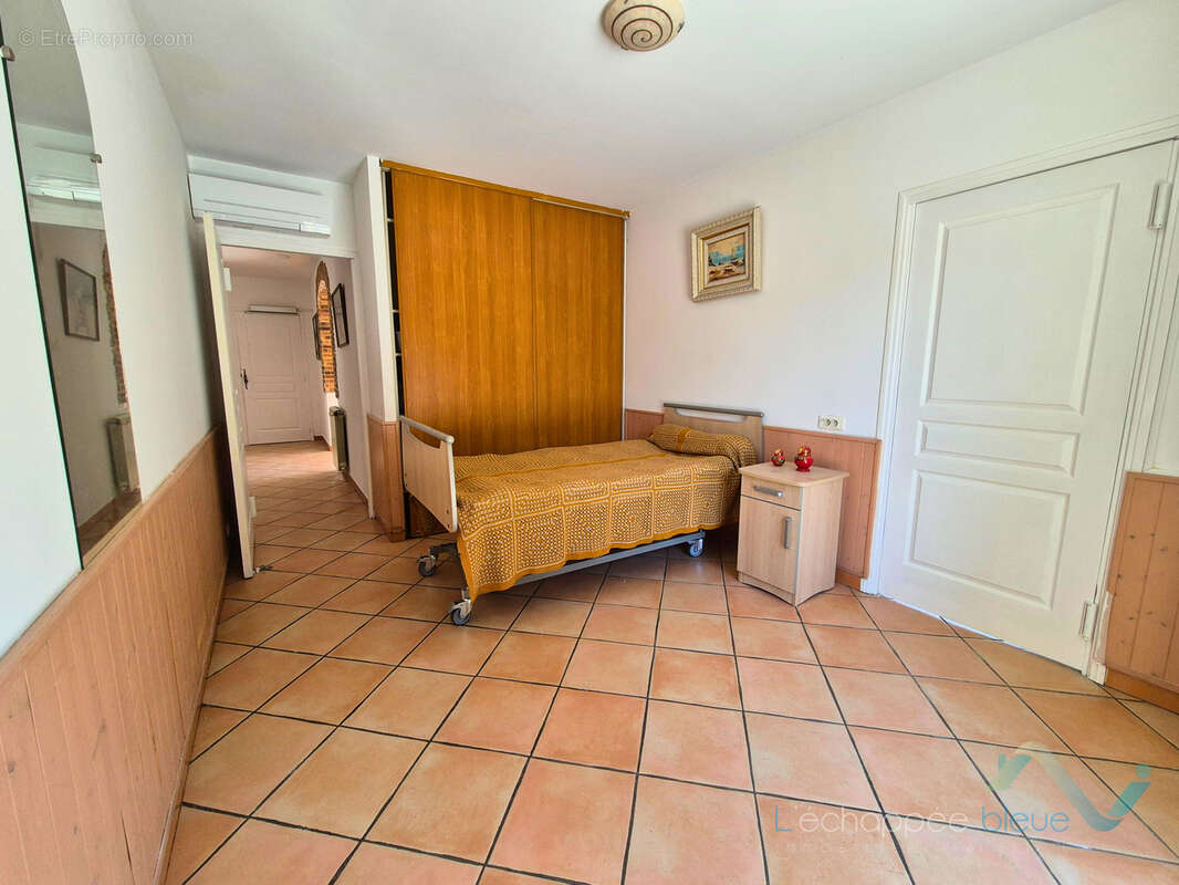 Maison à HYERES