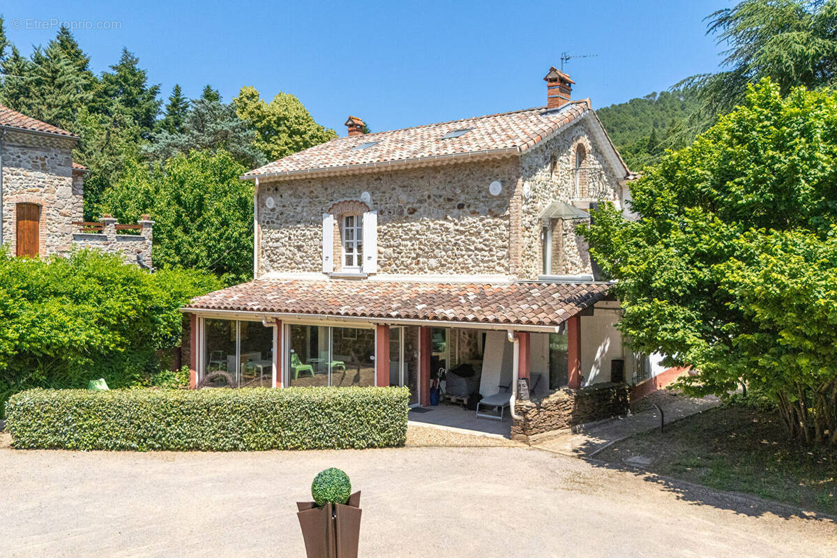 Maison à BESSEGES