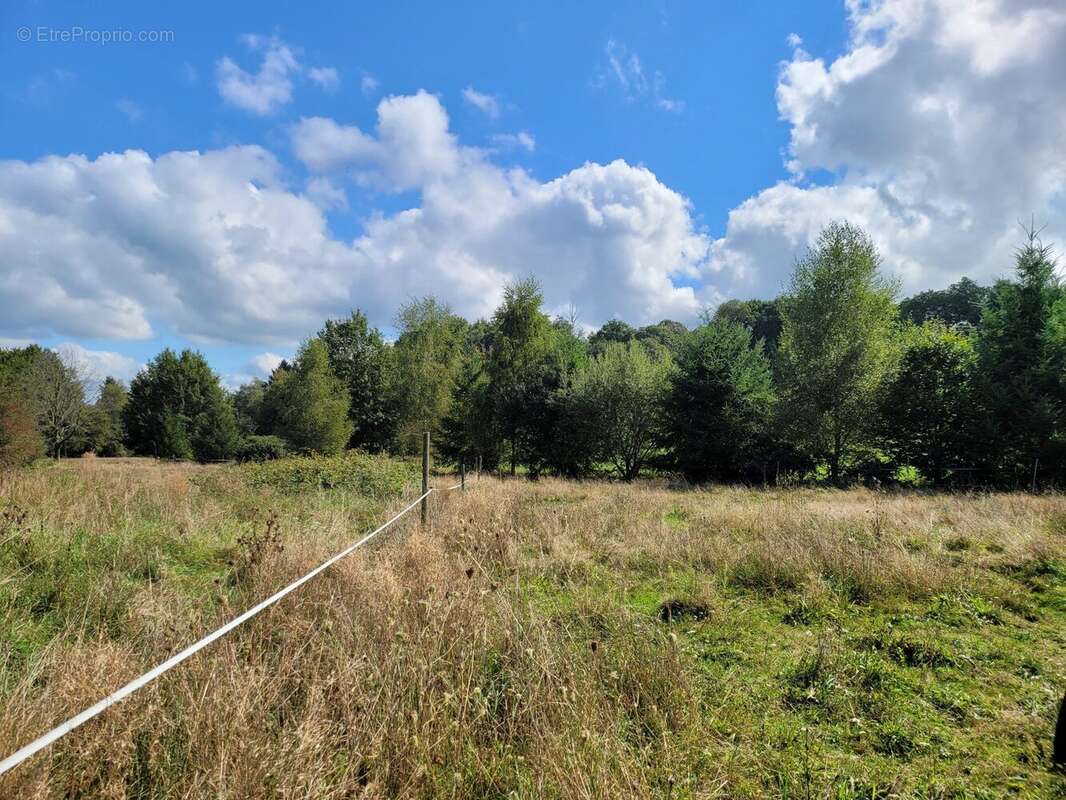 Maison à SAINT-YRIEIX-LA-PERCHE