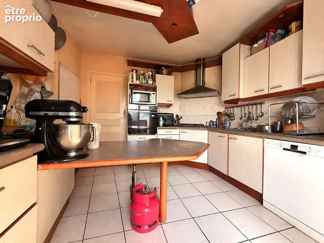 Maison 5 pièces - 4 chambres - Terrain de 7 380 m² - Au calme - photo 8