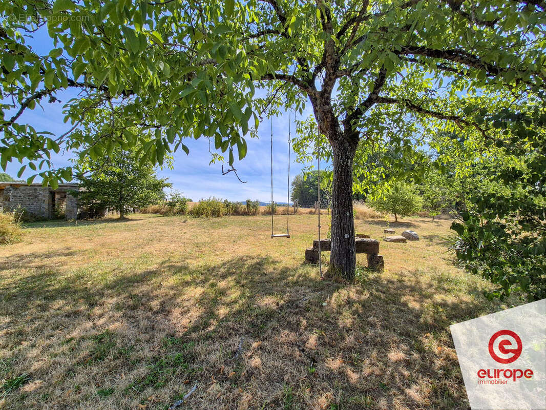 Maison 4 pièces de 105m2 avec jardin et dépendances au porte du Morvan - photo 26