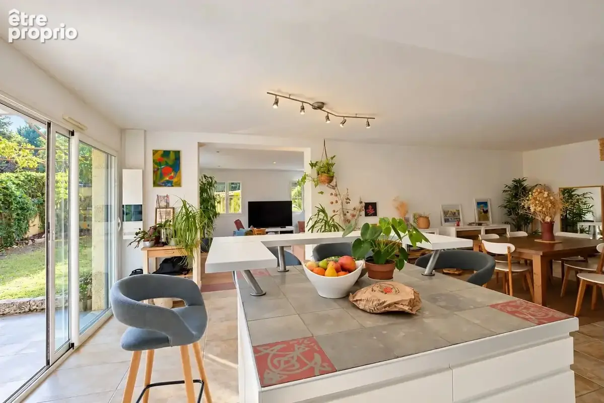 Maison t5 de 150 m² avec piscine à castries - photo 12
