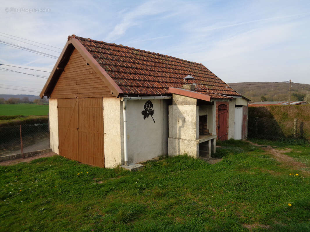 Maison à BONA
