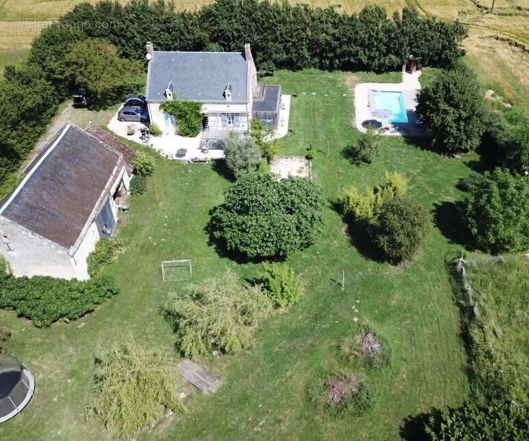 Maison à TROO