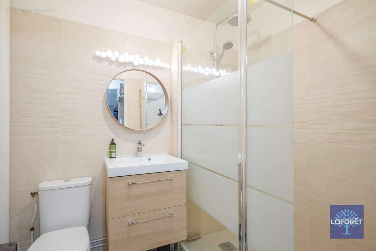 Appartement à LES PAVILLONS-SOUS-BOIS