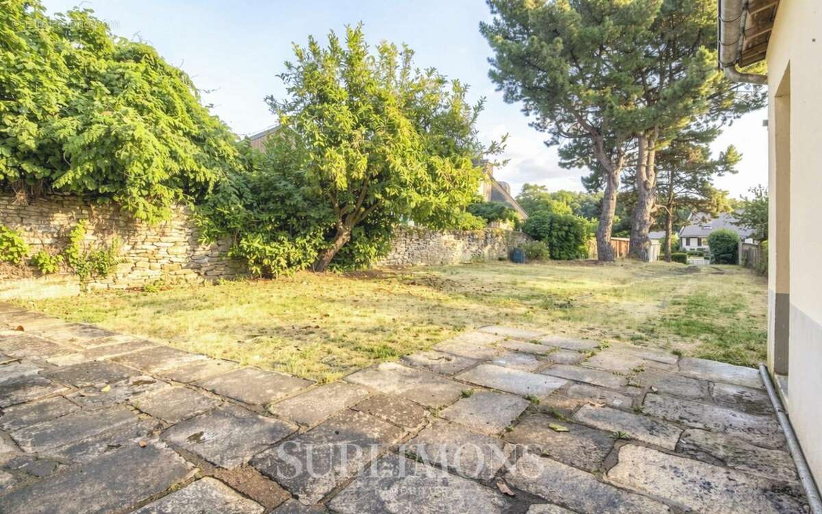 Jolie Maison de ville de 118m² dans une charmante commune aux p - photo 4