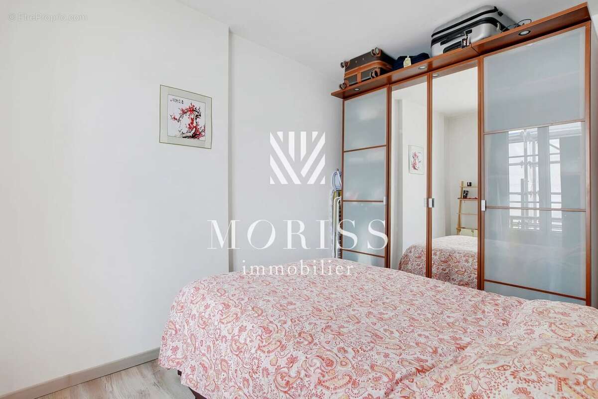 Appartement à PARIS-14E