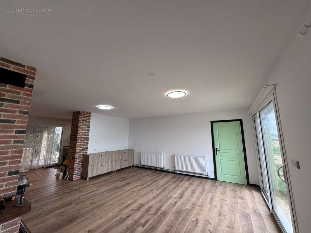 Nouveau pavillon près de Civray - photo 3