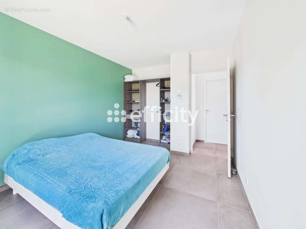 Maison 163 m² à Peronnas  - photo 19