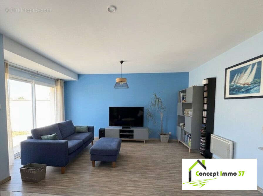 Maison 130 m² à Veigne  - photo 2