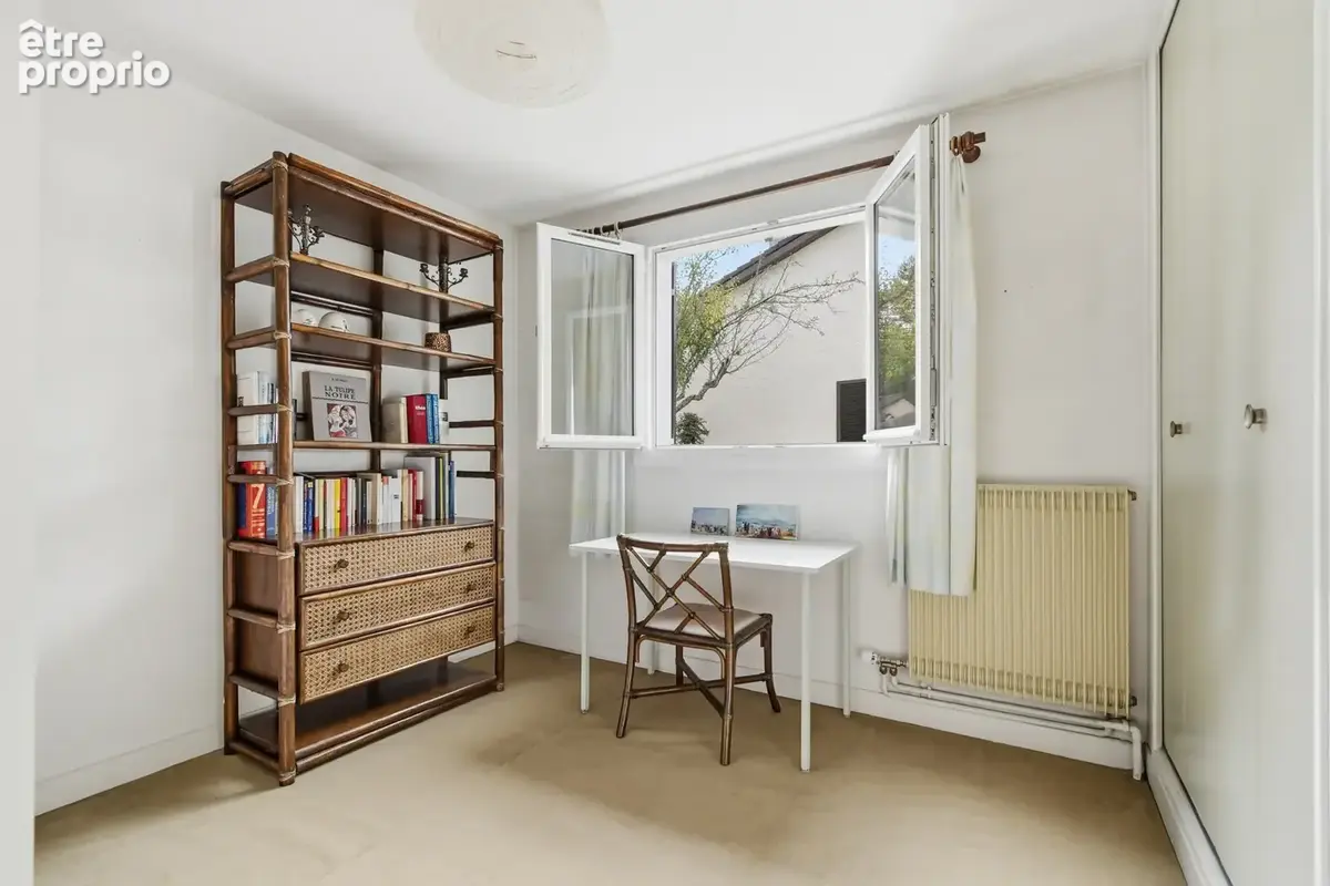 Maison familiale - 215 m2 au sol -5 ch -  jardin de plain pied - dpe d - photo 13
