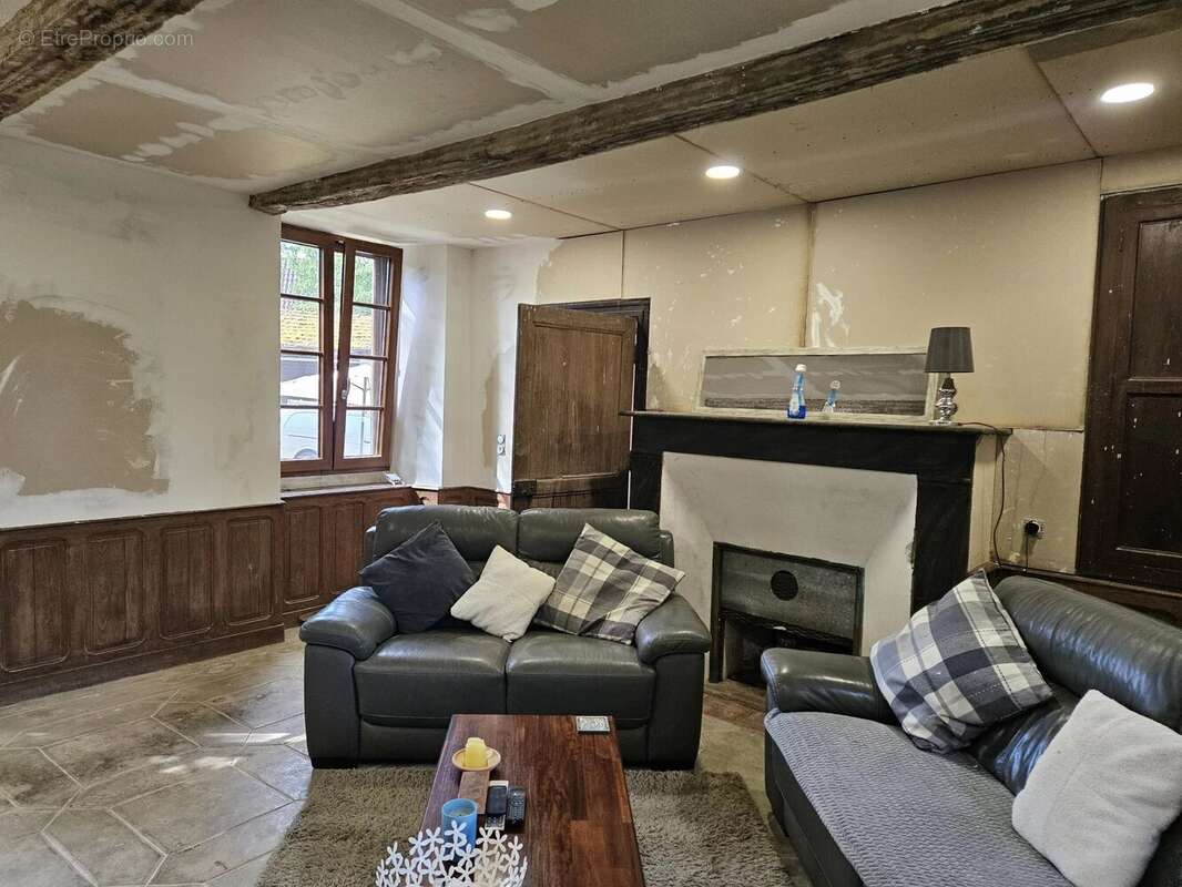 Maison à CROUSEILLES