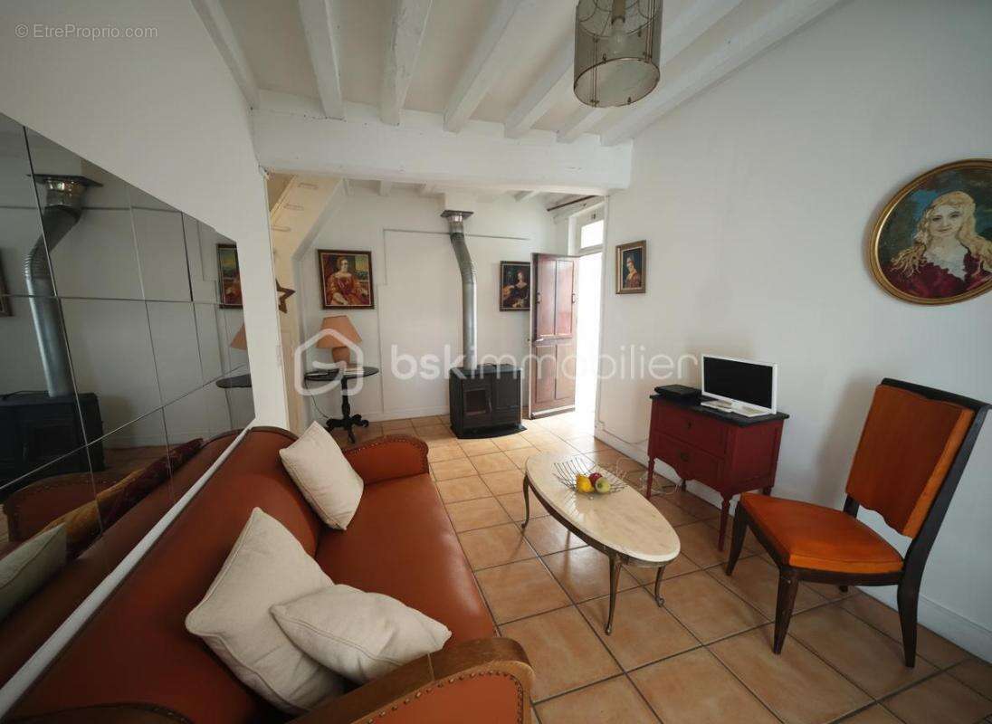 Maison à LONGNY-AU-PERCHE